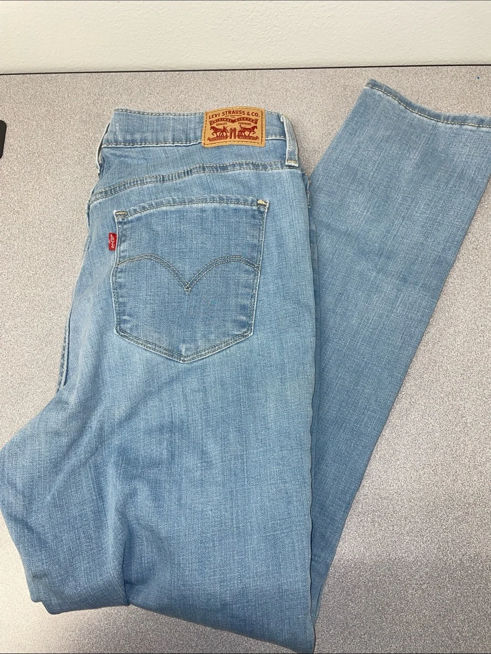 Levi's Light Blue Denim Jeans with Signature Back Pocket stretchy